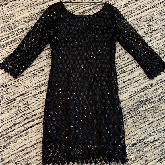 Beautiful Romeo and Juliet couture LBD - Picture 3 of 8